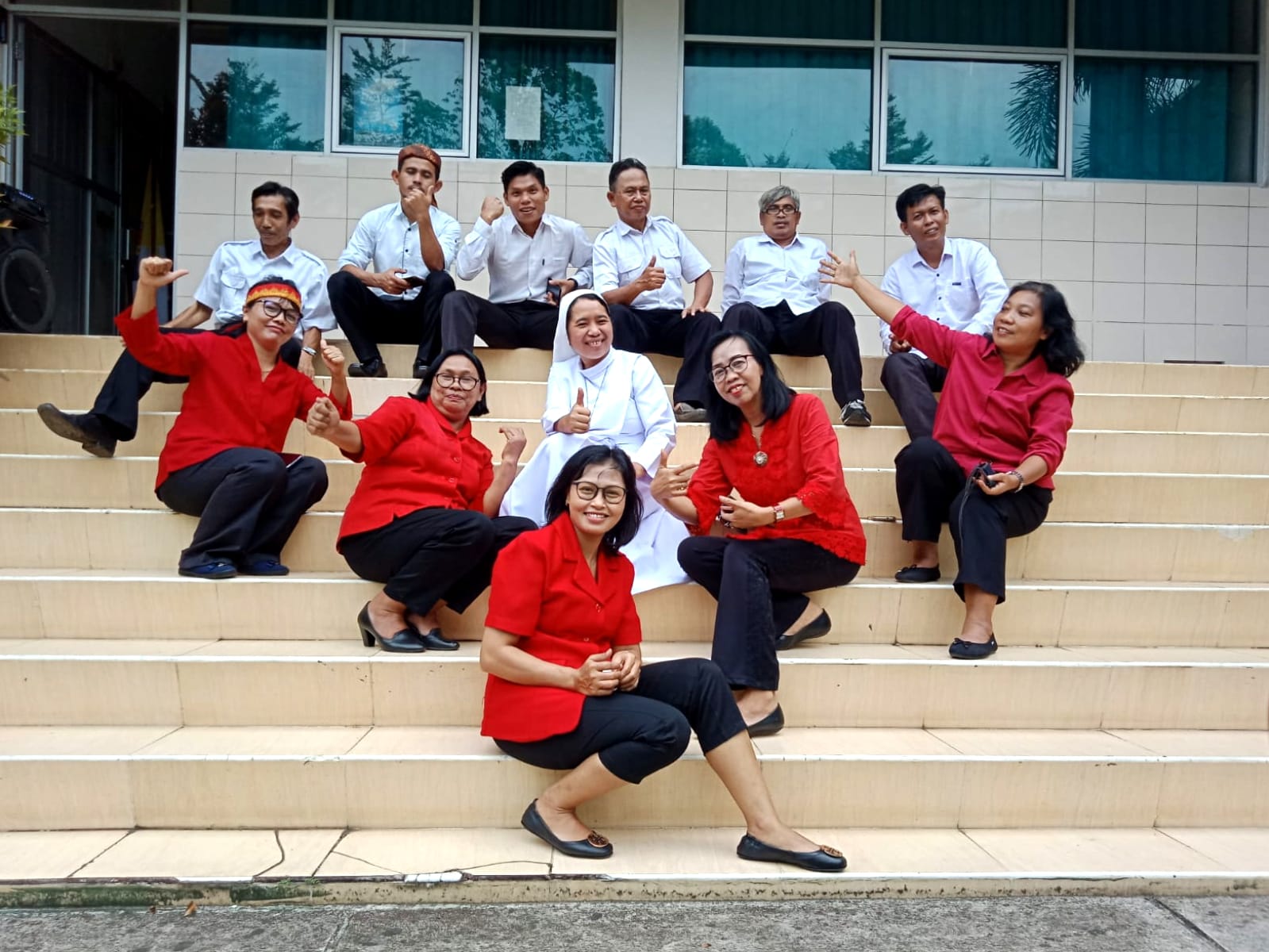 HUT MY ke 72